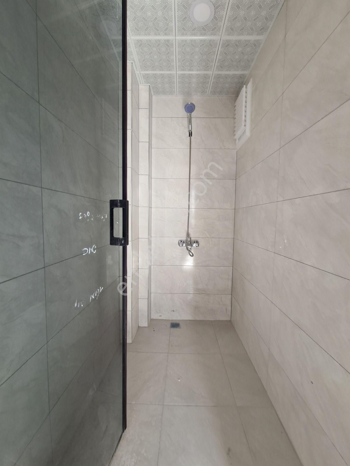 Sancaktepe'de Park Manzaralı Köşebaşı Sıfır Binada 2-banyolu 3+1 - Görsel 31