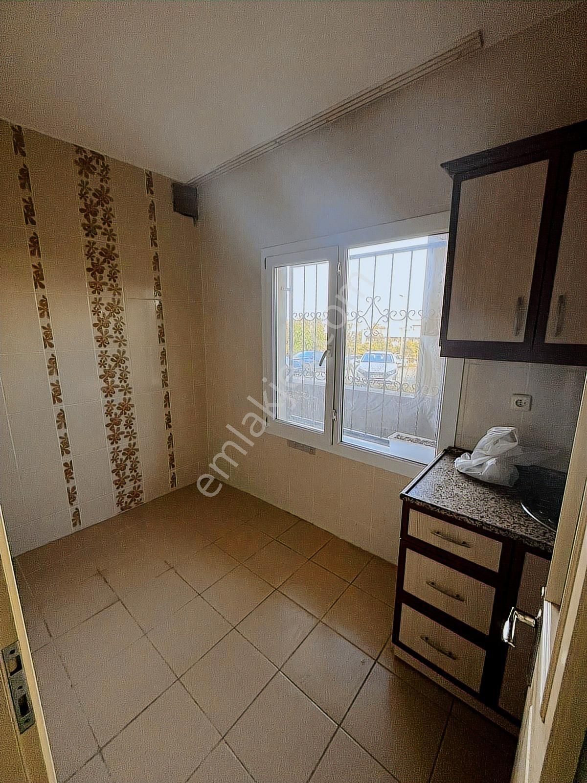 Turpa'dan Bozkaya Hastane Yakını 2+1 Yüksek Giriş Daire - Görsel 20