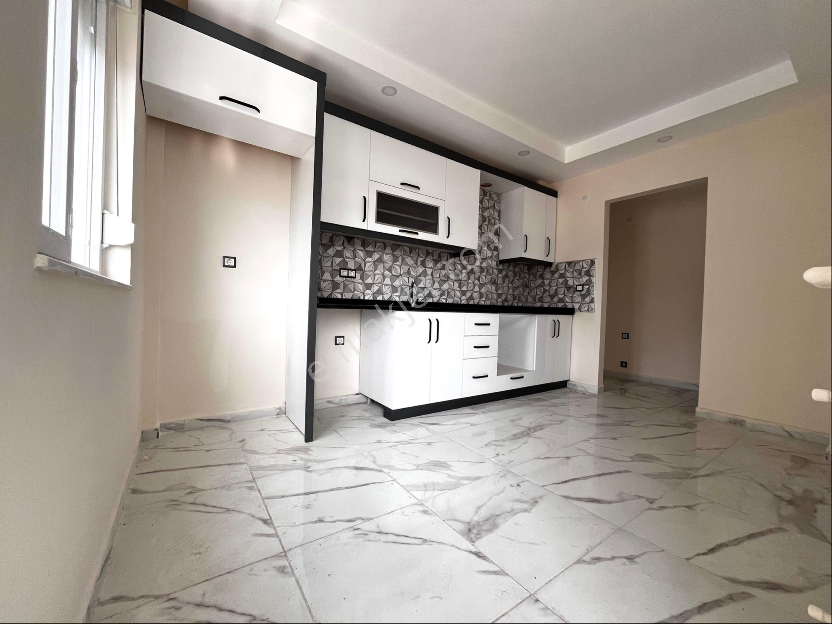 Aktoprak Mah. Asansörlü İskanlı Geniş Kullanışlı Katta 3+1 Daire - Görsel 2