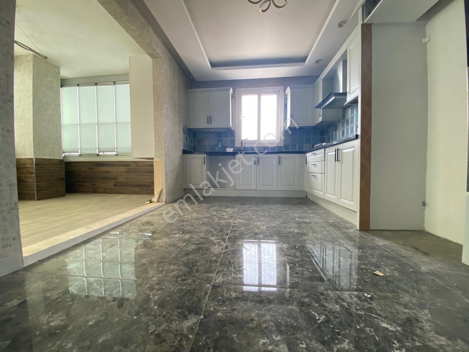 Çukurova Belediye Evleri Mah.s.demirel Bulv.üzeri Kapalı Mutfaklı Alternatifsiz Lüks Daire - Görsel 2