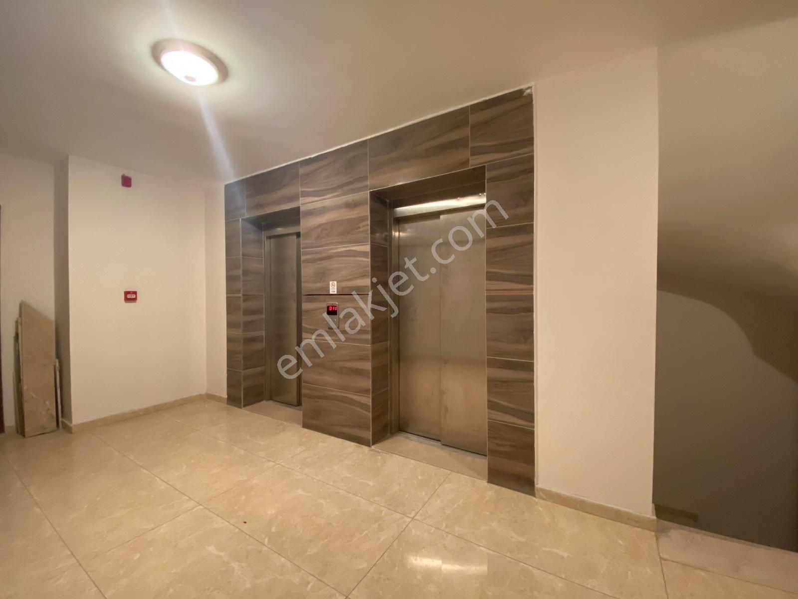 Çukurova Belediye Evleri Mah.s.demirel Bulv.üzeri Kapalı Mutfaklı Alternatifsiz Lüks Daire - Görsel 20