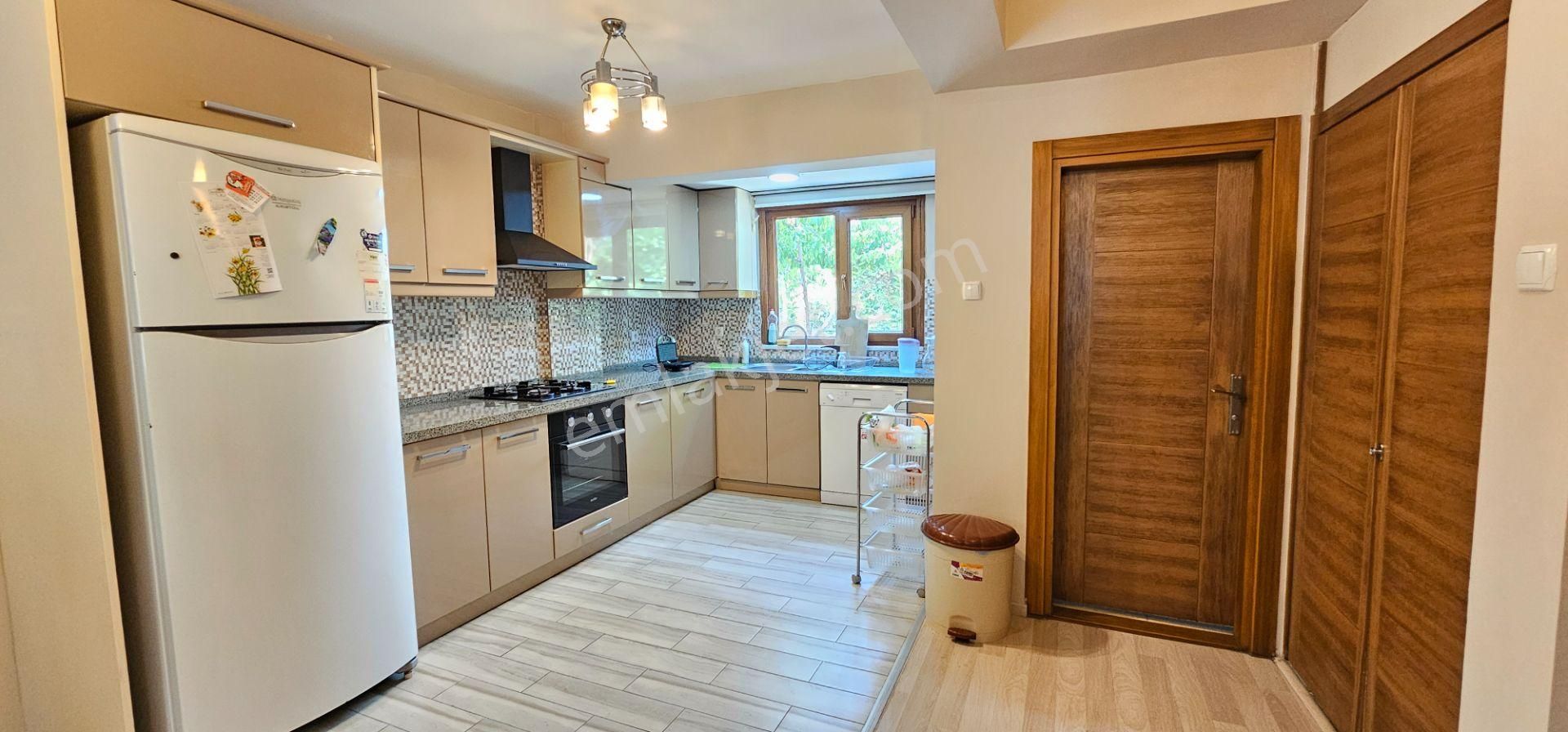 Goldhouse Dan Satılık Akarca Da Denize Yürüme Mesafesinde Köşe Konumda İkiz Villa - Görsel 5