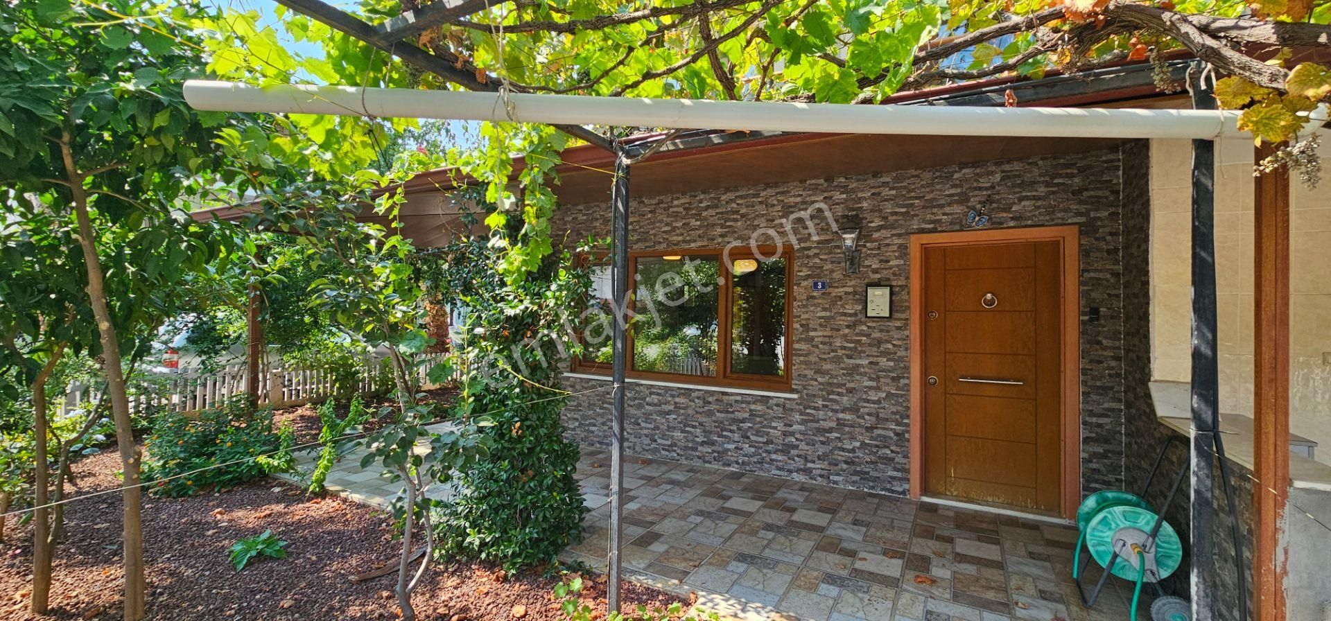 Goldhouse Dan Satılık Akarca Da Denize Yürüme Mesafesinde Köşe Konumda İkiz Villa - Görsel 3