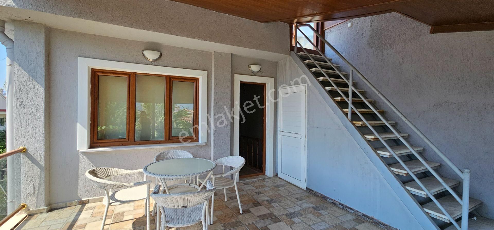 Goldhouse Dan Satılık Akarca Da Denize Yürüme Mesafesinde Köşe Konumda İkiz Villa - Görsel 24