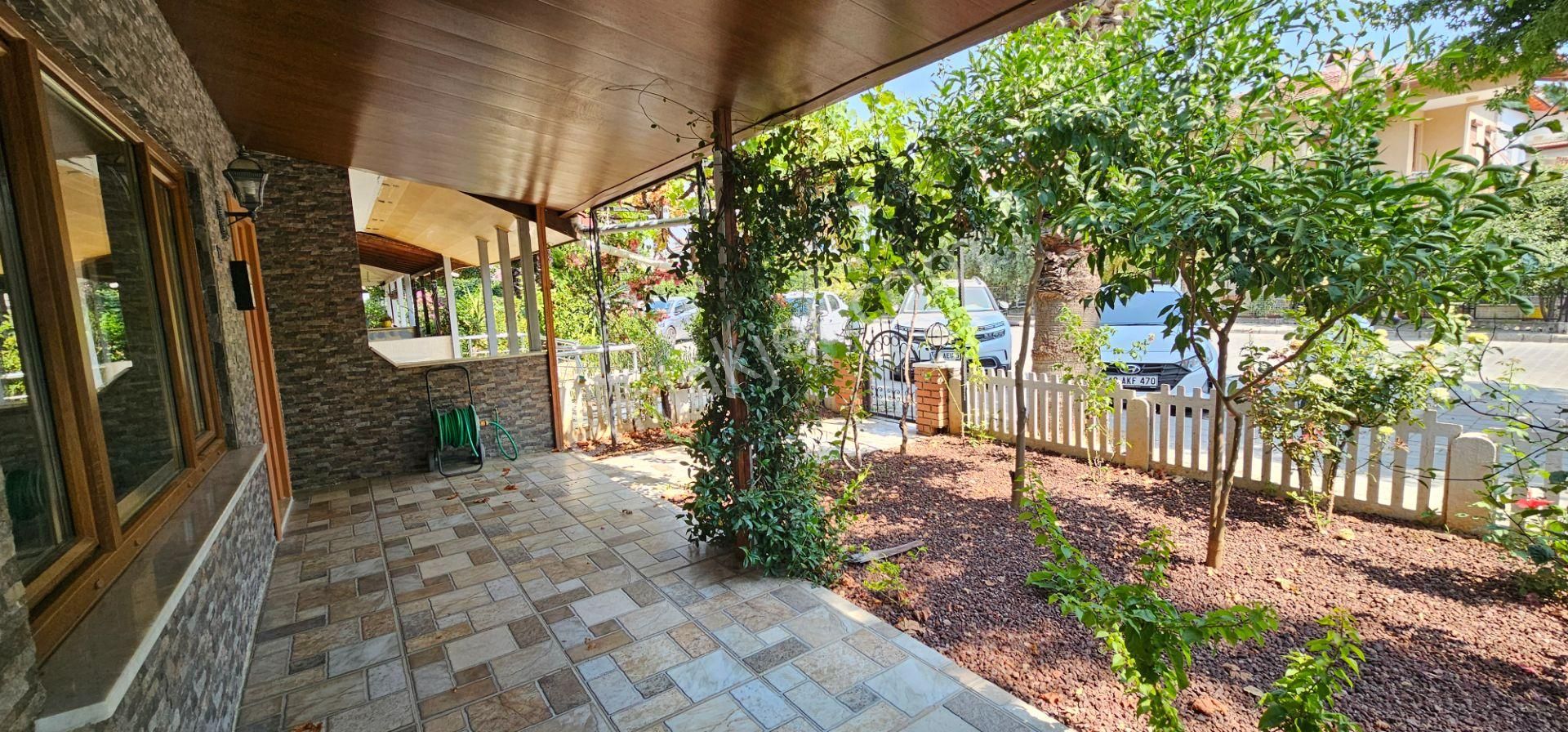 Goldhouse Dan Satılık Akarca Da Denize Yürüme Mesafesinde Köşe Konumda İkiz Villa - Görsel 34