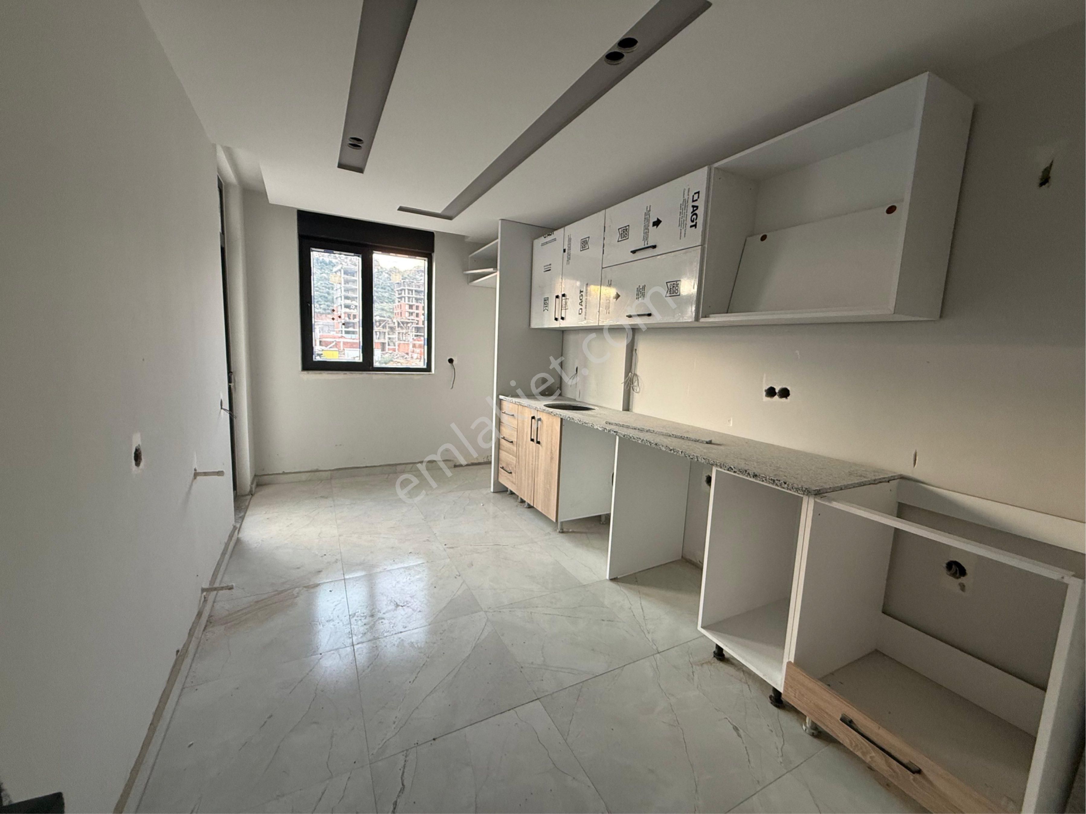 Fevzi Çakmakta Ebv Banyolu Han Gibi 2+1 Satılık