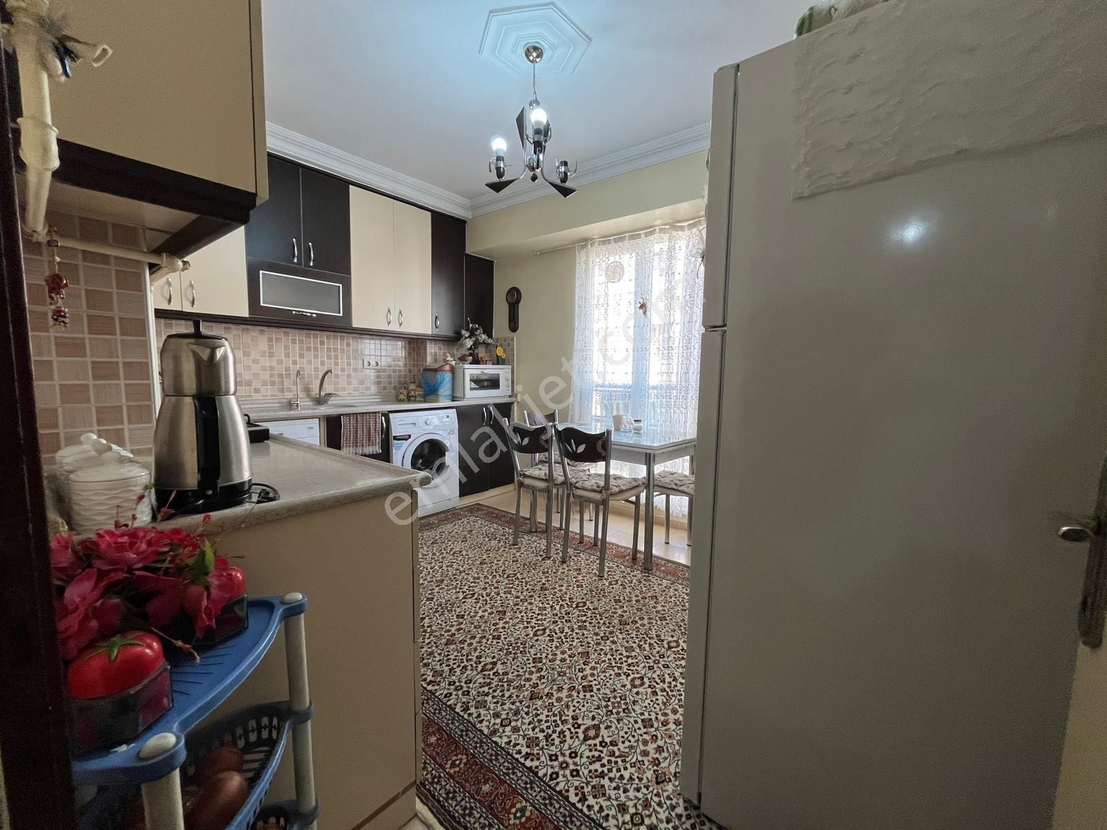 Akkonakta Arakat 2+1 110 M2 13 Yıllık Fırsat Daire - Görsel 2