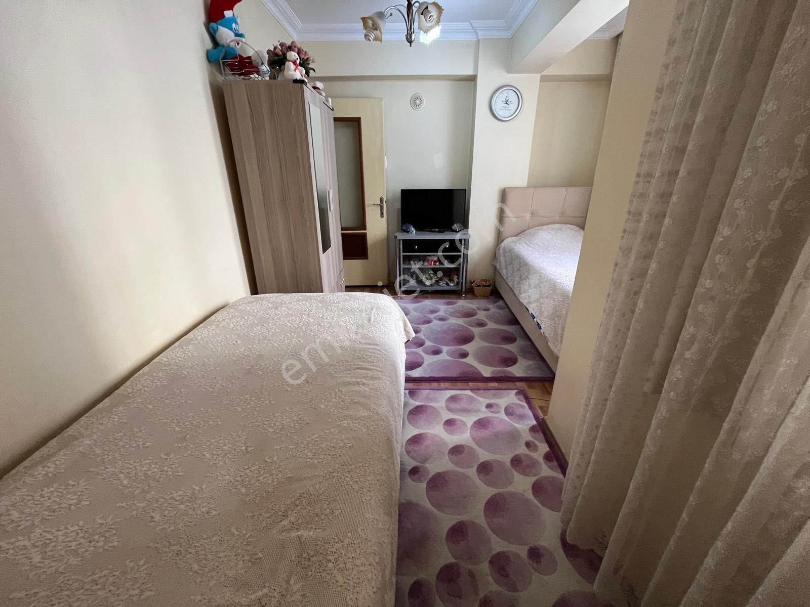 Akkonakta Arakat 2+1 110 M2 13 Yıllık Fırsat Daire - Görsel 8