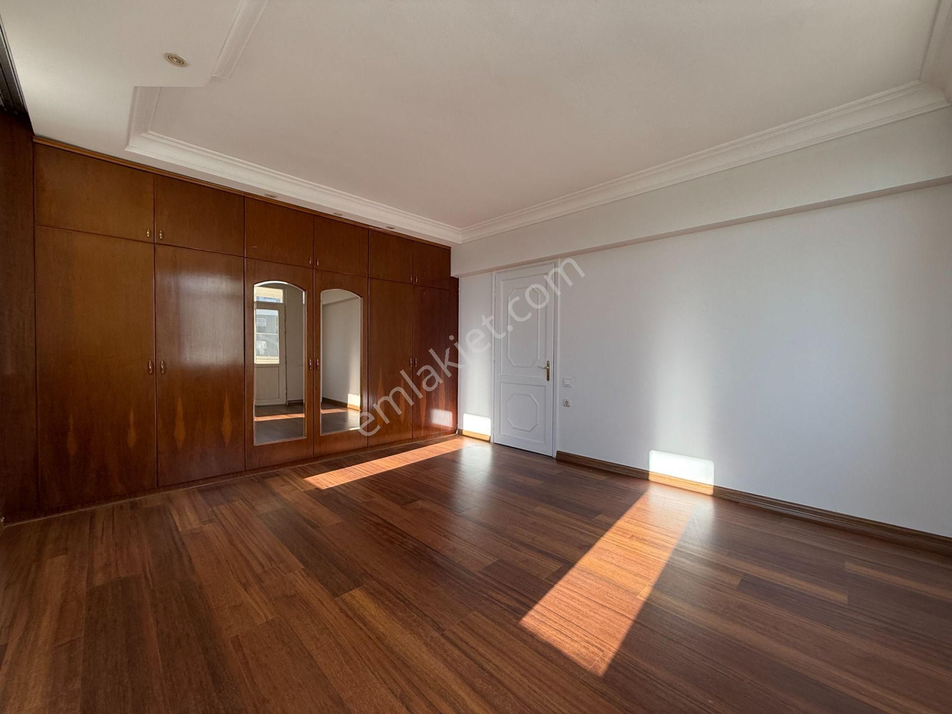 Cemalpaşa Toros Caddesinde 3+1 185 M2 Hasarsız/merkezi Isıtma Kiralık Daire - Görsel 21