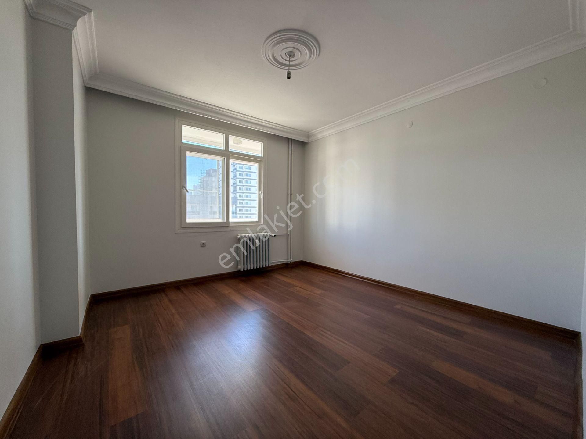 Cemalpaşa Toros Caddesinde 3+1 185 M2 Hasarsız/merkezi Isıtma Kiralık Daire - Görsel 17