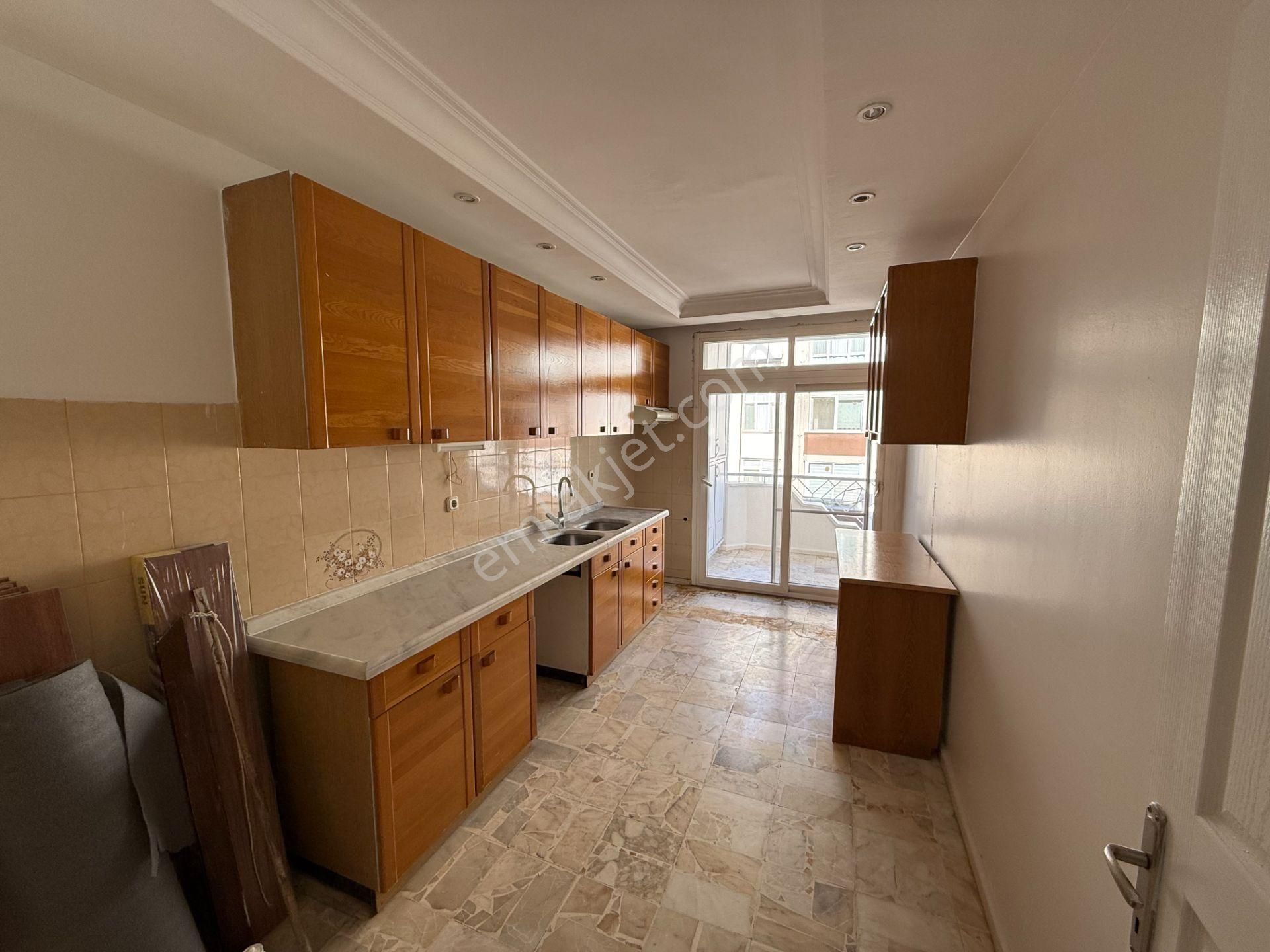 Cemalpaşa Toros Caddesinde 3+1 185 M2 Hasarsız/merkezi Isıtma Kiralık Daire - Görsel 7