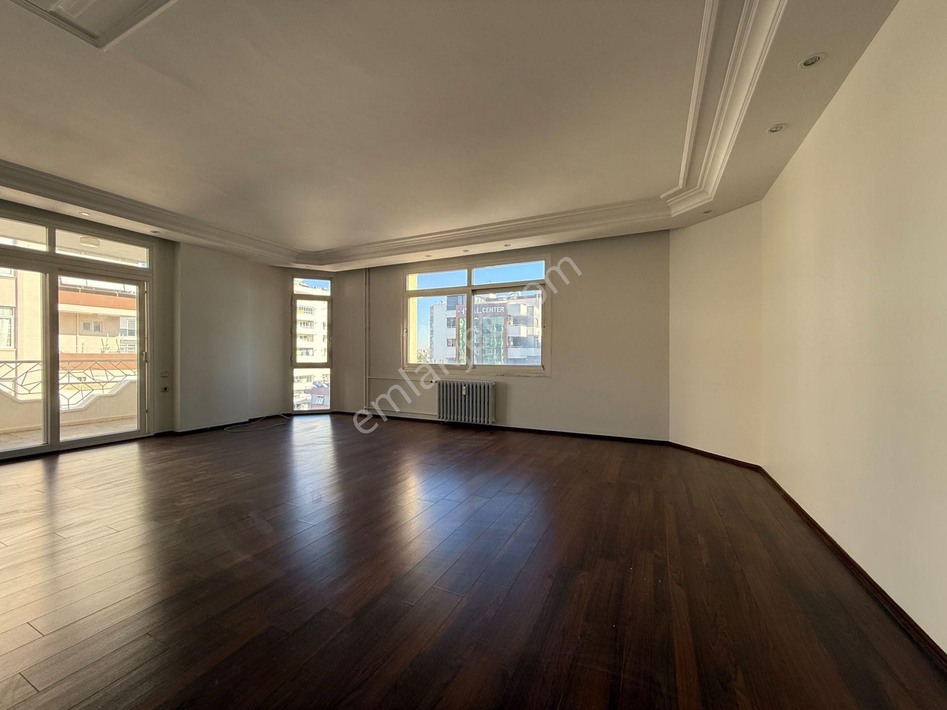 Cemalpaşa Toros Caddesinde 3+1 185 M2 Hasarsız/merkezi Isıtma Kiralık Daire - Görsel 2