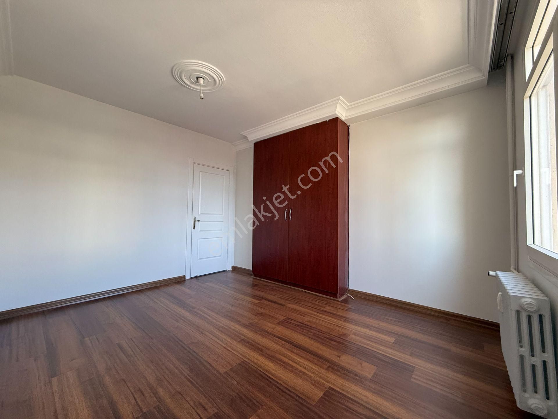 Cemalpaşa Toros Caddesinde 3+1 185 M2 Hasarsız/merkezi Isıtma Kiralık Daire - Görsel 16