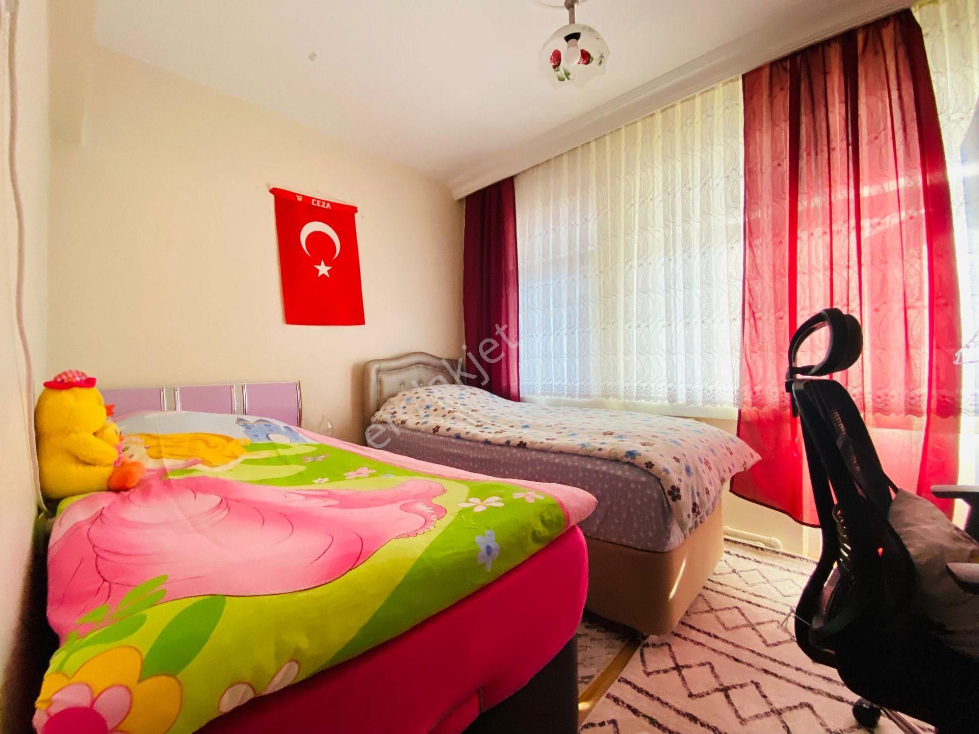 General Zeki Doğan'da Ara Katta 2+1 Satılık Daire !!! - Görsel 13