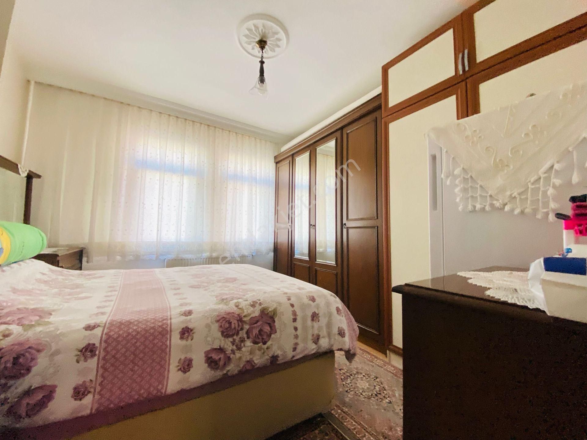 General Zeki Doğan'da Ara Katta 2+1 Satılık Daire !!! - Görsel 5