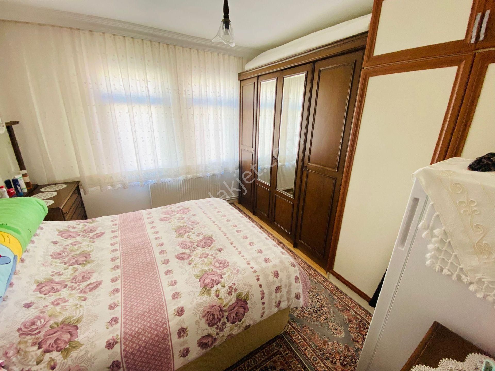 General Zeki Doğan'da Ara Katta 2+1 Satılık Daire !!! - Görsel 9