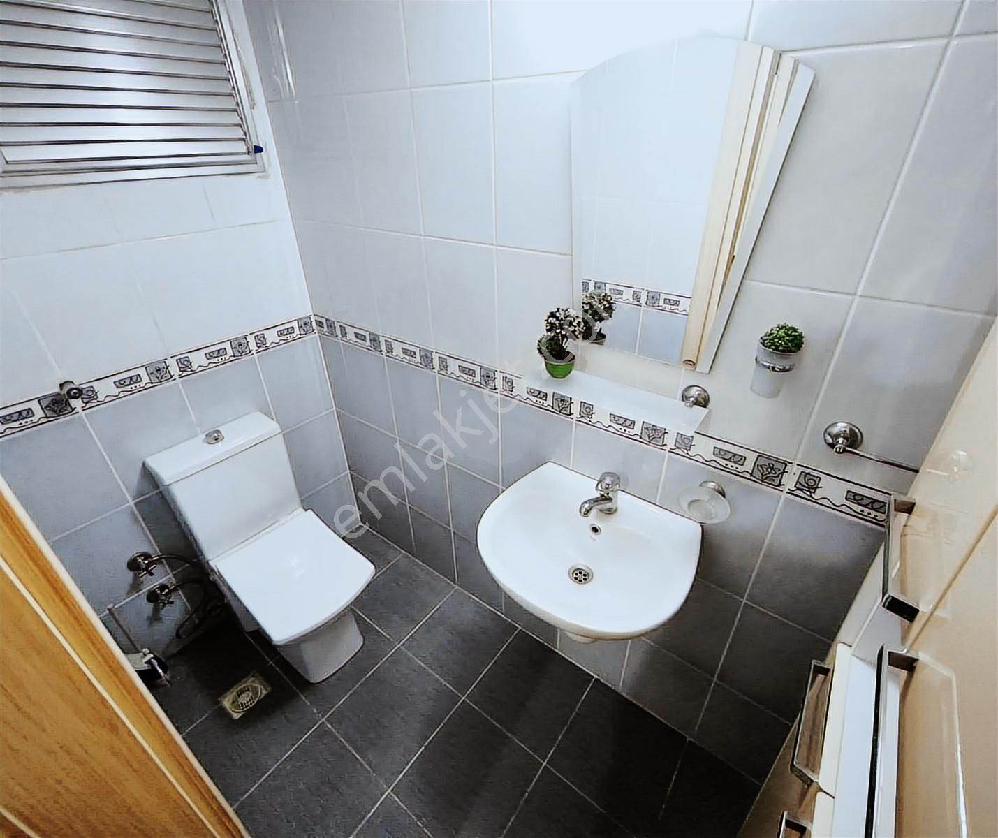Adana'nın En Merkezi Ve En Güzel Konumunda 3+1 Doğalgazlı Full ! - Görsel 24