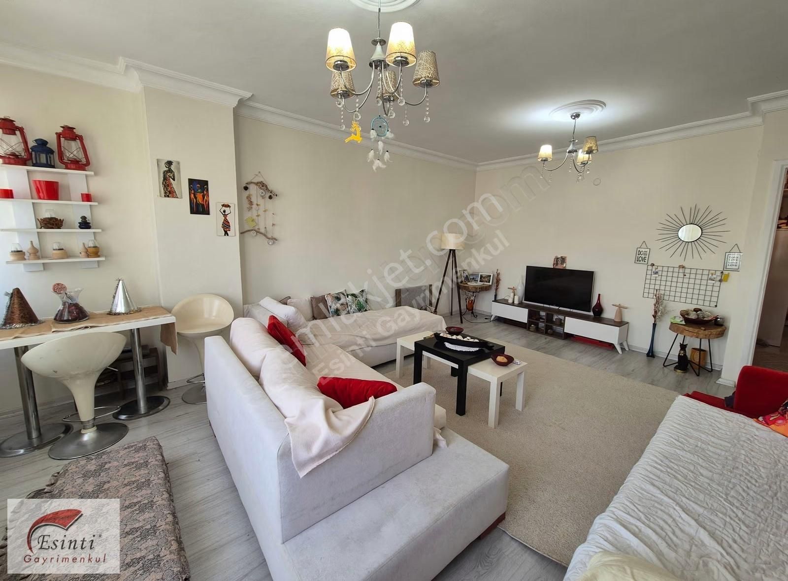 Alanaldı Cd Üzeri, Merkezi Konum Geniş Ara Kat Eşyalı 1+1 Daire - Görsel 16