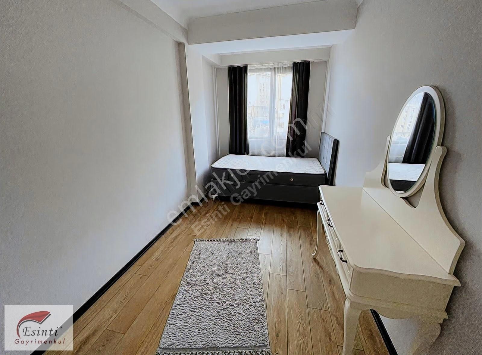 Yeditepe Üniv. Karşısı Yeni Bina 7/24 Güvenlik Eşyalı 1+1 Daire - Görsel 6