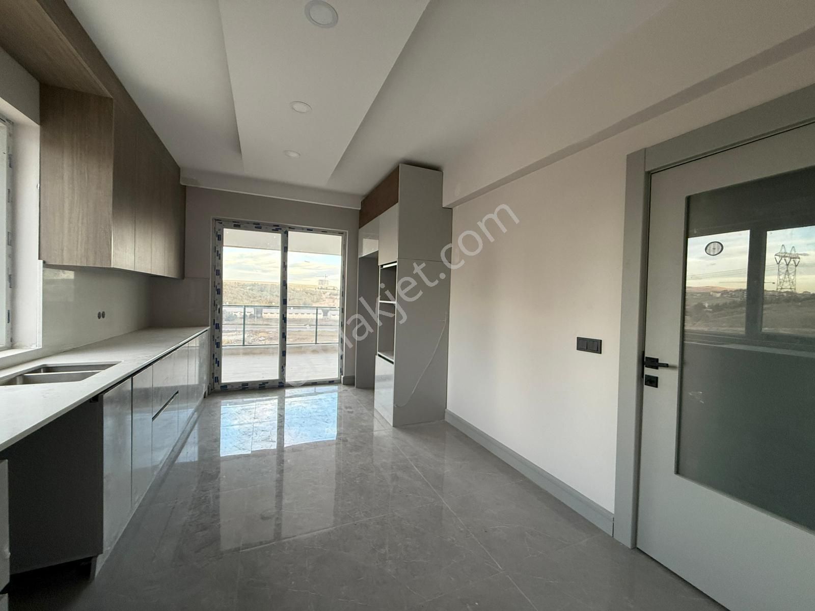 Yenimahalle Susuz Mah. Oturuma Hazır Ultra Lüks Yapılı 4+1 Satılık Konut - Görsel 4