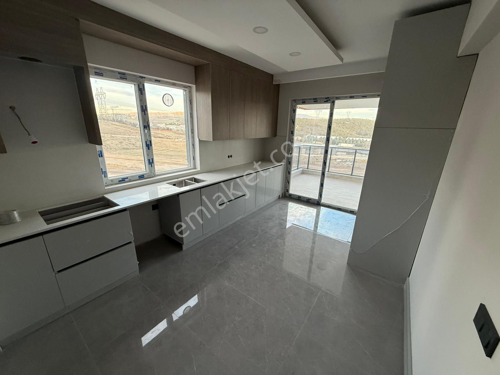 Yenimahalle Susuz Mah. Oturuma Hazır Ultra Lüks Yapılı 4+1 Satılık Konut - Görsel 5