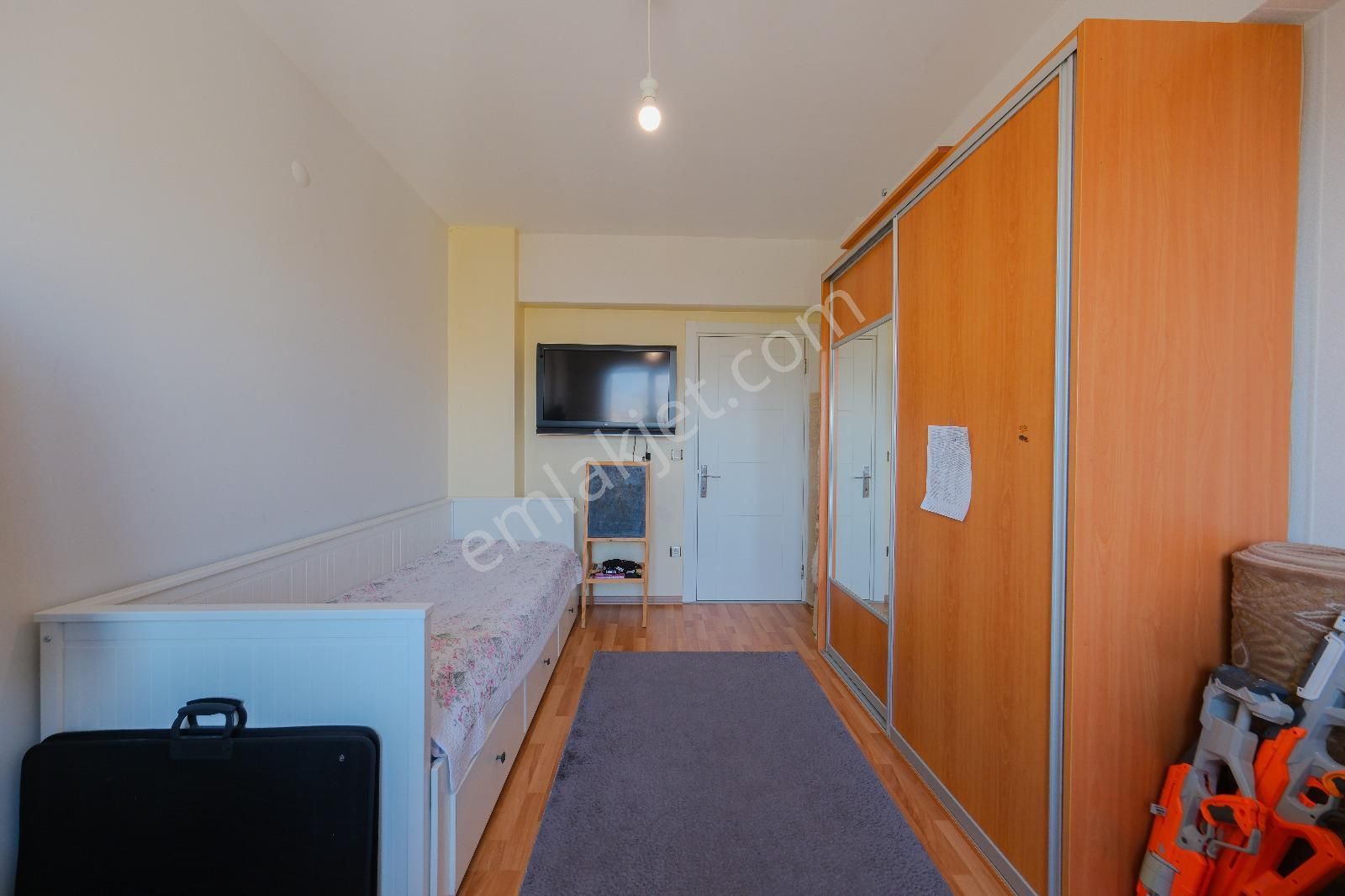 Naturel Gayrimenkulden 3+1 130 M2 Geniş Daire - Görsel 2