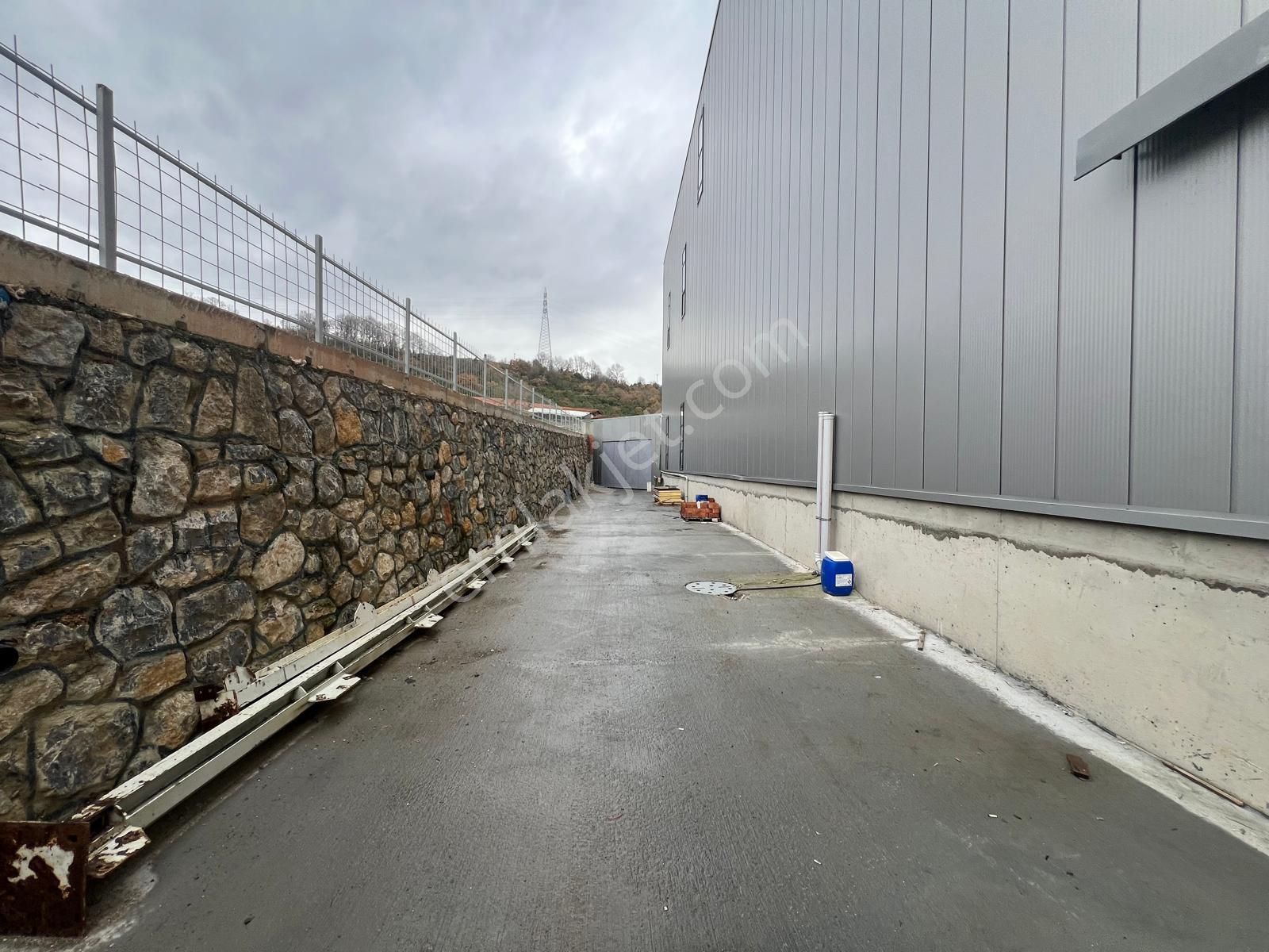 Hafif İmalata Ve Depolamaya Uygun 9000 M2 Kiralık Fabrika - Görsel 29