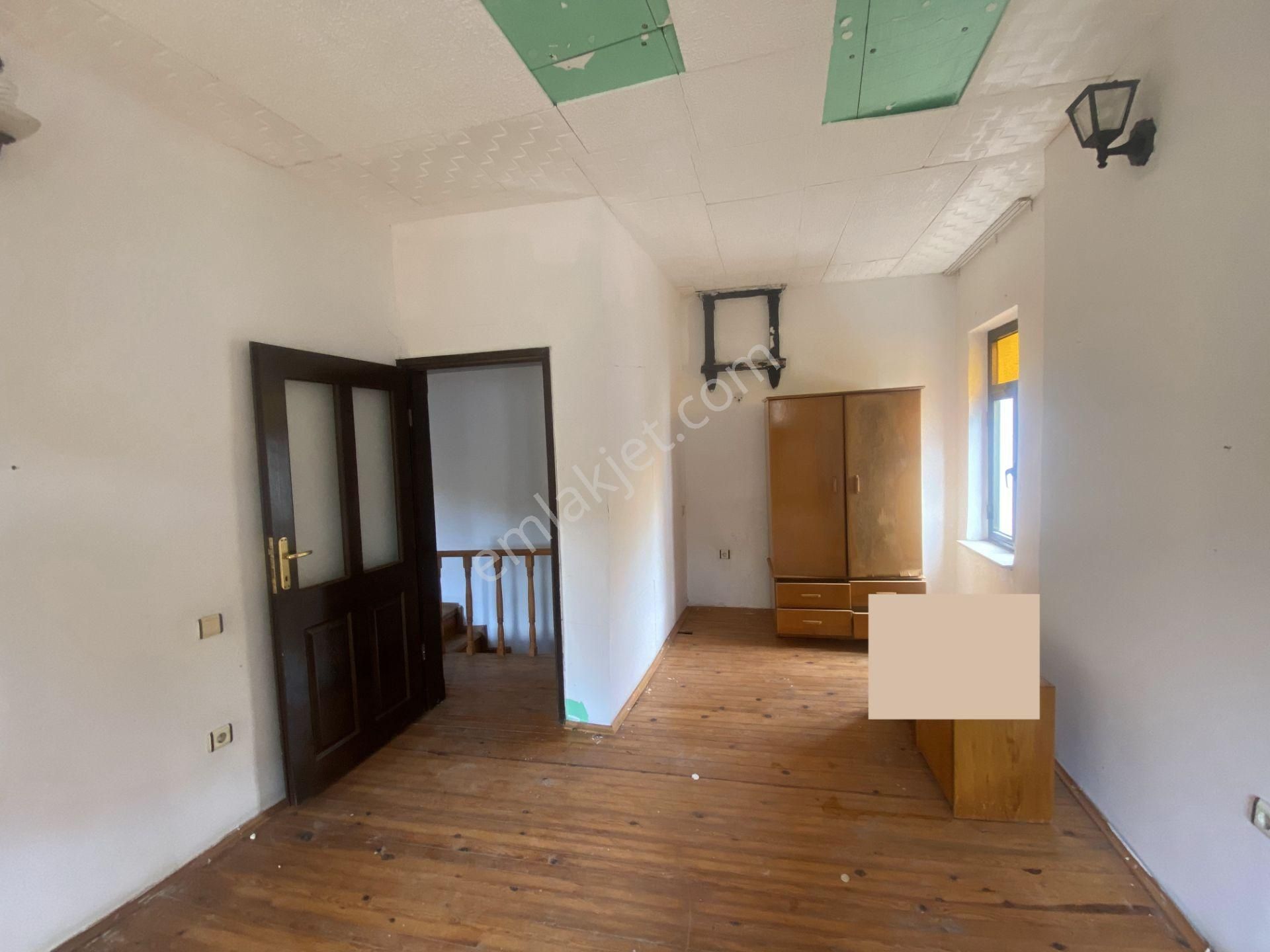 Gömeç Karaağac Merkez De Satılık Tarihi Mustakil Ev. - Görsel 12