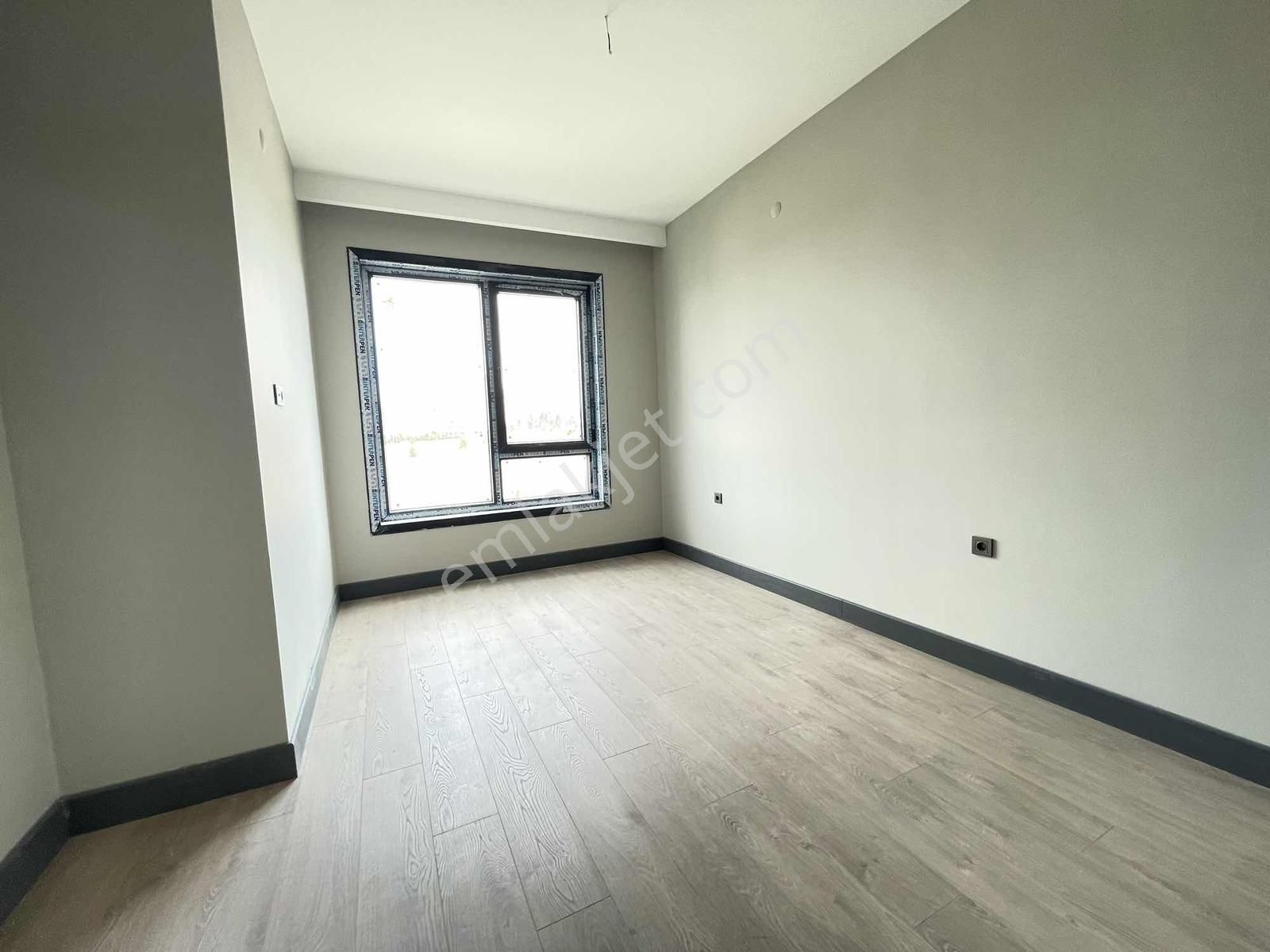 Perla Yalçın Park Evlerinde 4+1 Kapalı Otoparklı Ara Kat Daire - Görsel 3