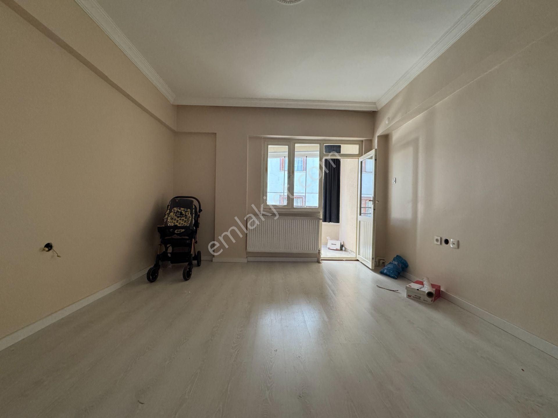 Ufuk Kılıç Emlak'tanhavalimanı Yolu Yakını 3+1 Asansörlü 1. Kat Daire - Görsel 11