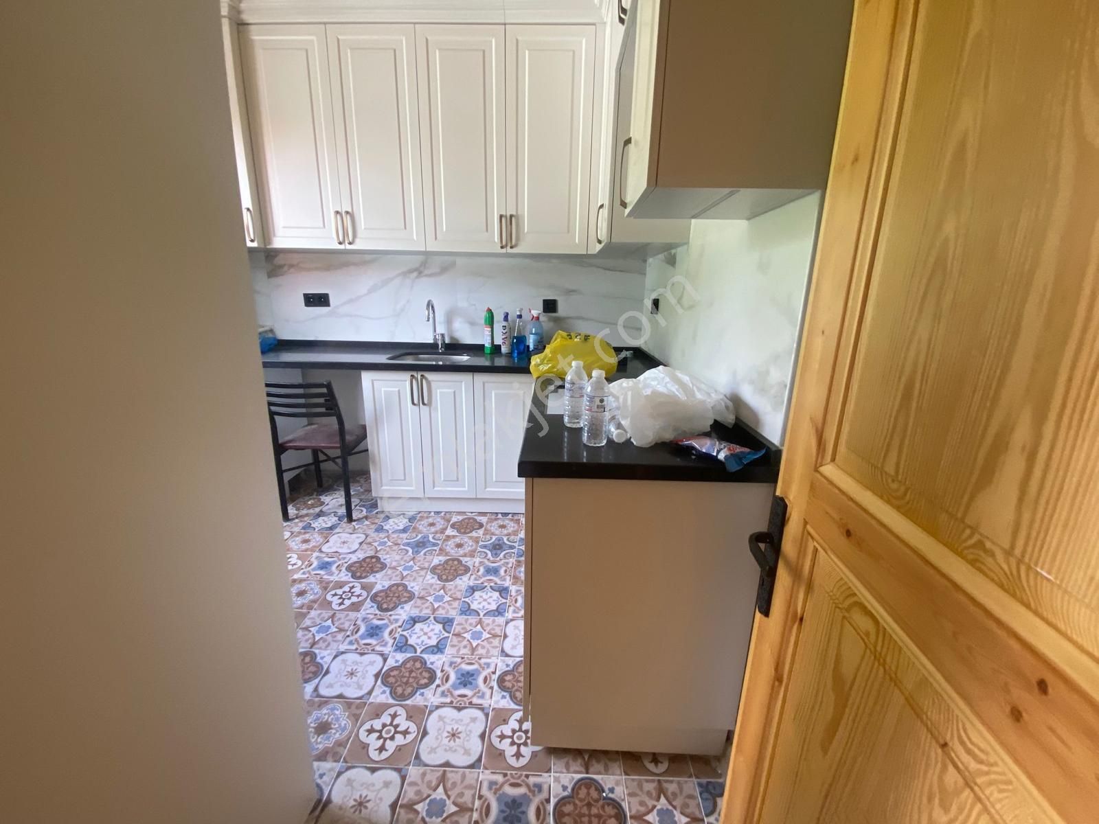 Çengelköy Sahiline 500m Emsalsiz Müstakil Ev - Görsel 25