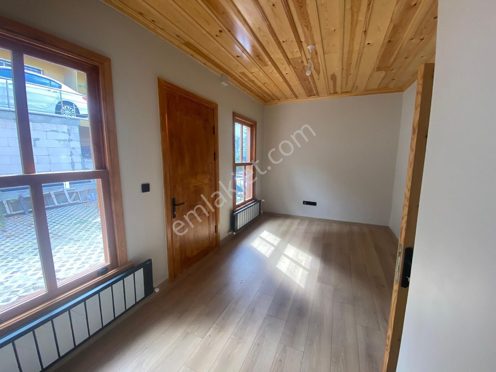 Çengelköy Sahiline 500m Emsalsiz Müstakil Ev - Görsel 5