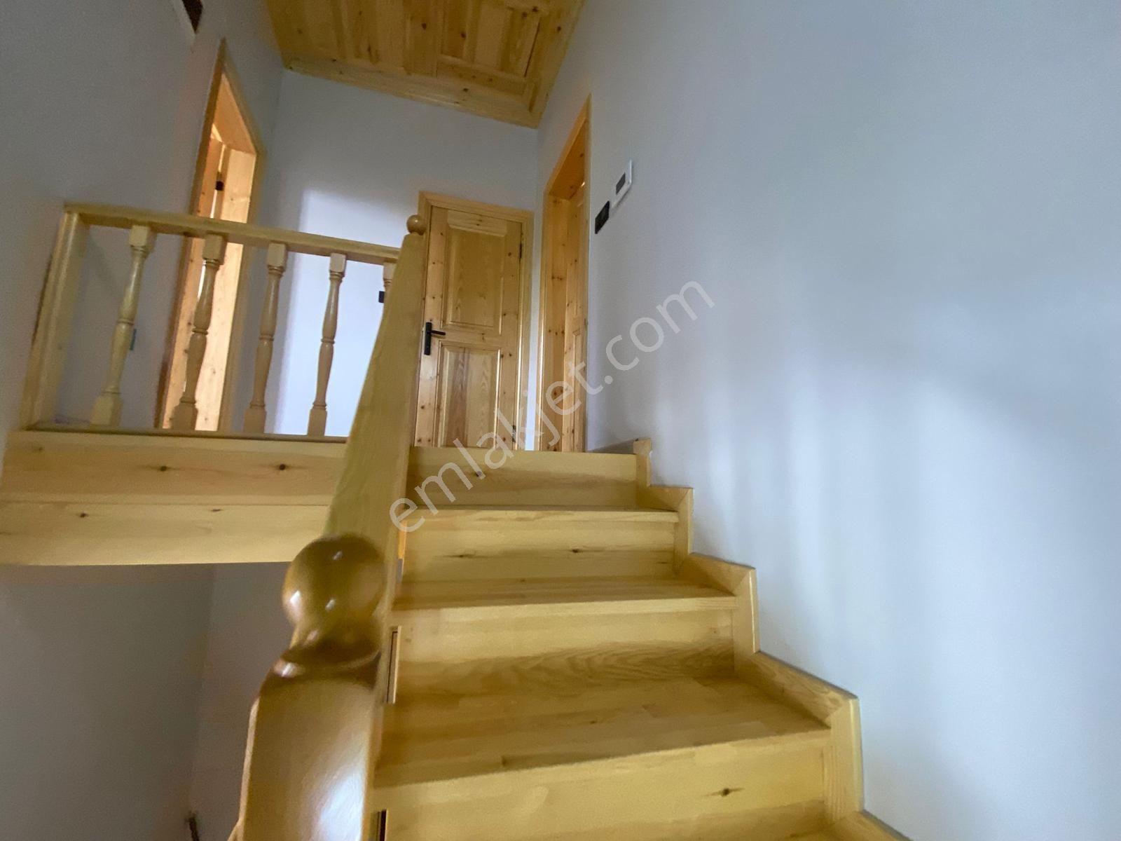 Çengelköy Sahiline 500m Emsalsiz Müstakil Ev - Görsel 12