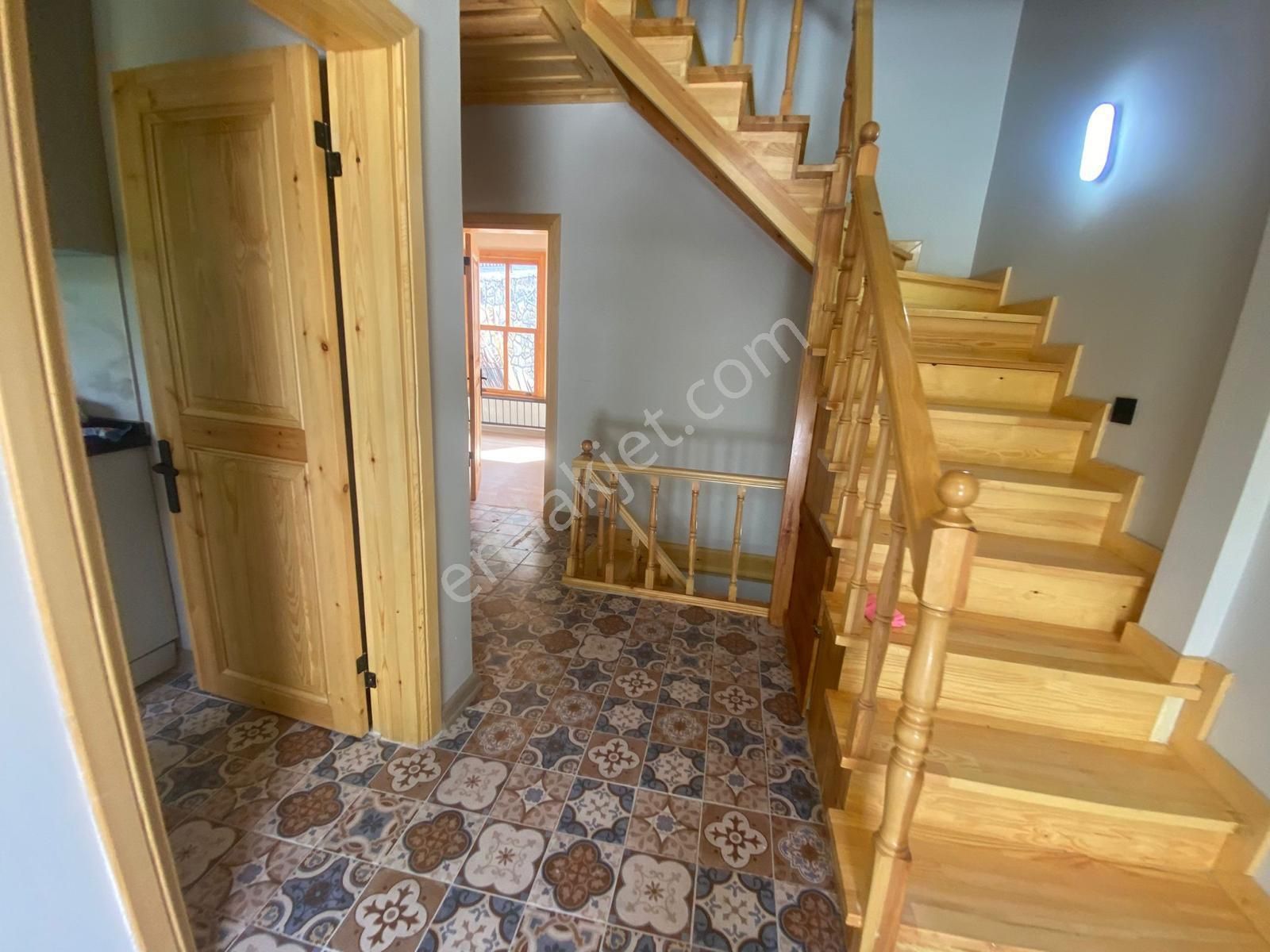 Çengelköy Sahiline 500m Emsalsiz Müstakil Ev - Görsel 27