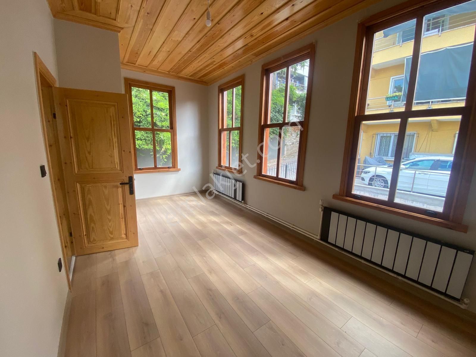 Çengelköy Sahiline 500m Emsalsiz Müstakil Ev - Görsel 4