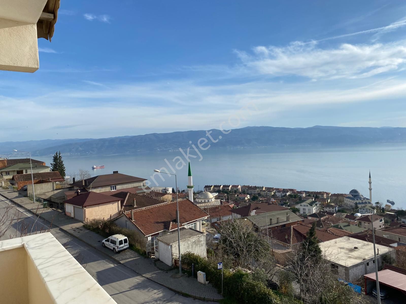 Sahibinden Müstakil Geniş Ve Ferah Aile Apartmanı - Görsel 3