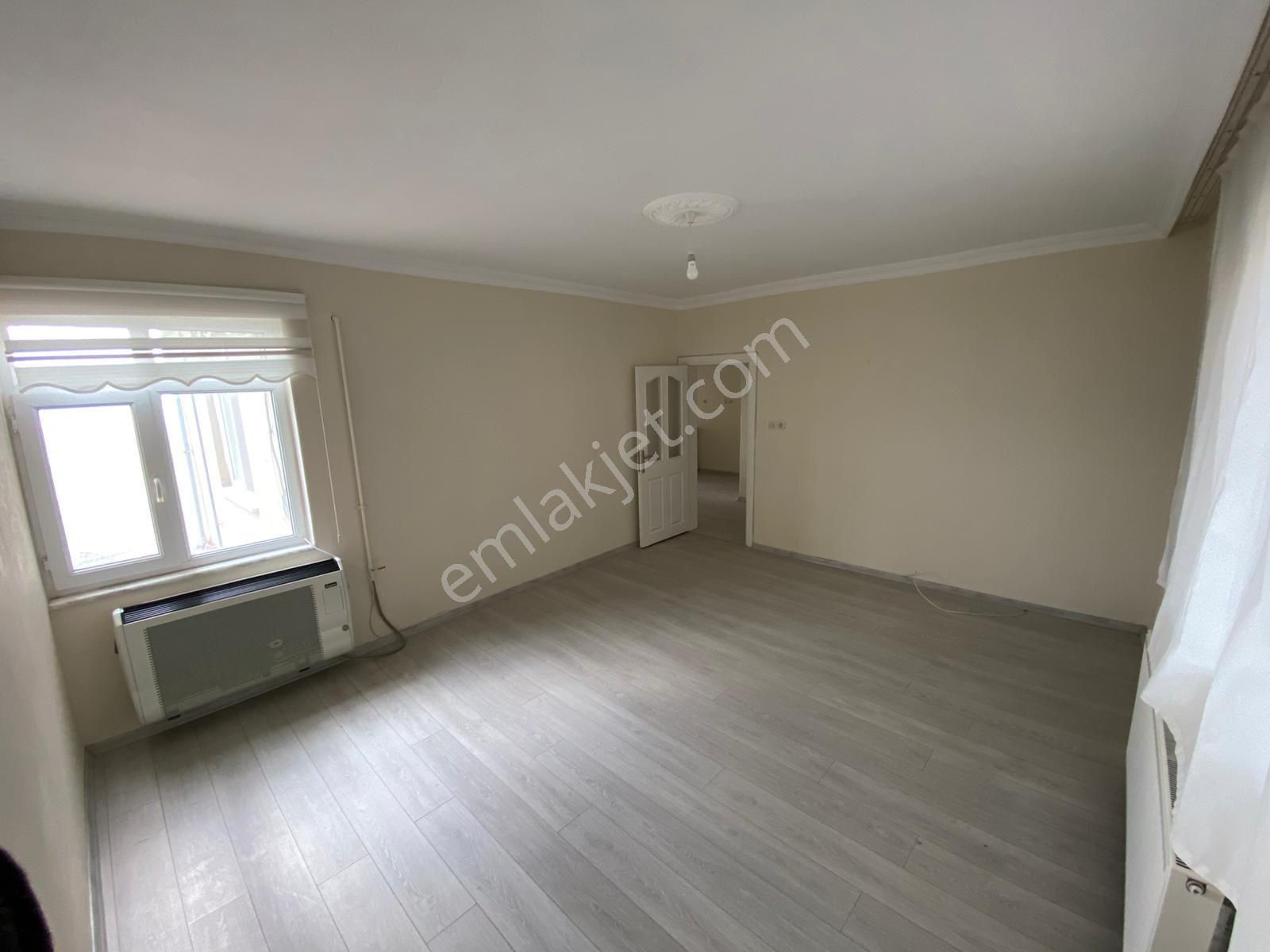 Sahibinden Müstakil Geniş Ve Ferah Aile Apartmanı - Görsel 16