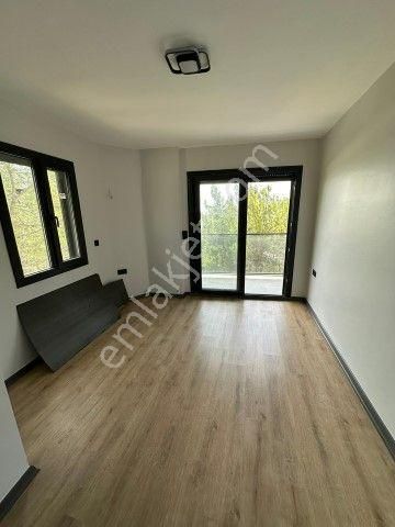 Kuşadasında Deniz Manzaralı Havuzlu 2+1 Satılık Sıfır Villa - Görsel 3