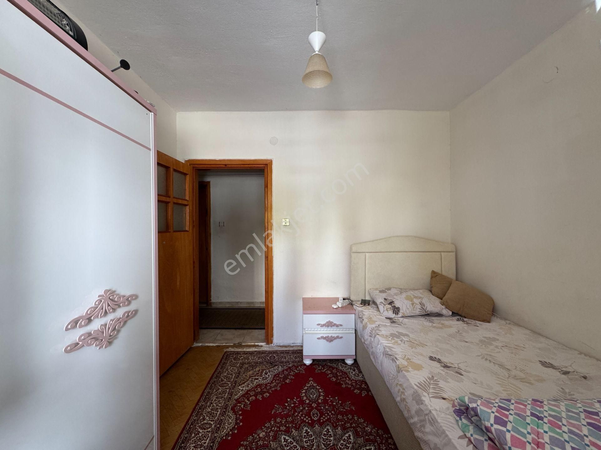 Kalecik Emlak'tan Fatih Mah. Merkezde, Kilerli 2+1 Yüksek Giriş - Görsel 9