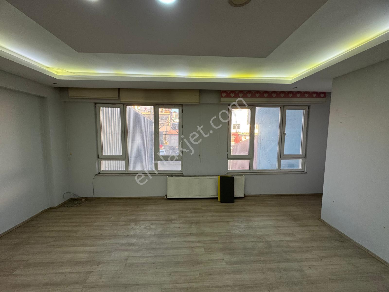 Altın Emlak Giresun Merkez Sanayide – İşlek Konumda – 3 Katlı Kiralık Dükkan - Görsel 14