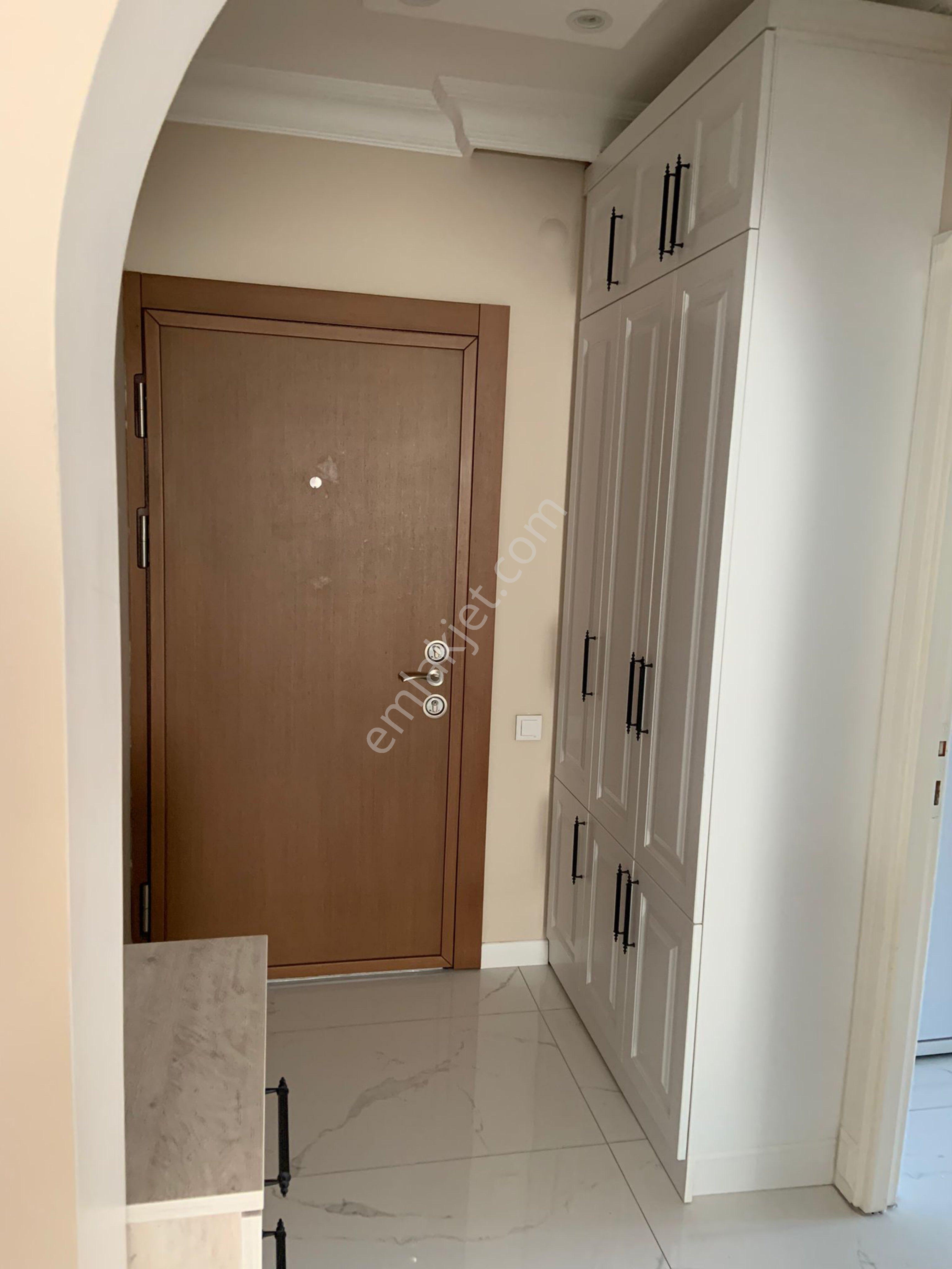 Elaza İnvest‘en Ataköy 9.kısımda Full Bakımlı Mobilyalı Emsailsiz 3+1 Geniş Kiralık Daire - Görsel 15