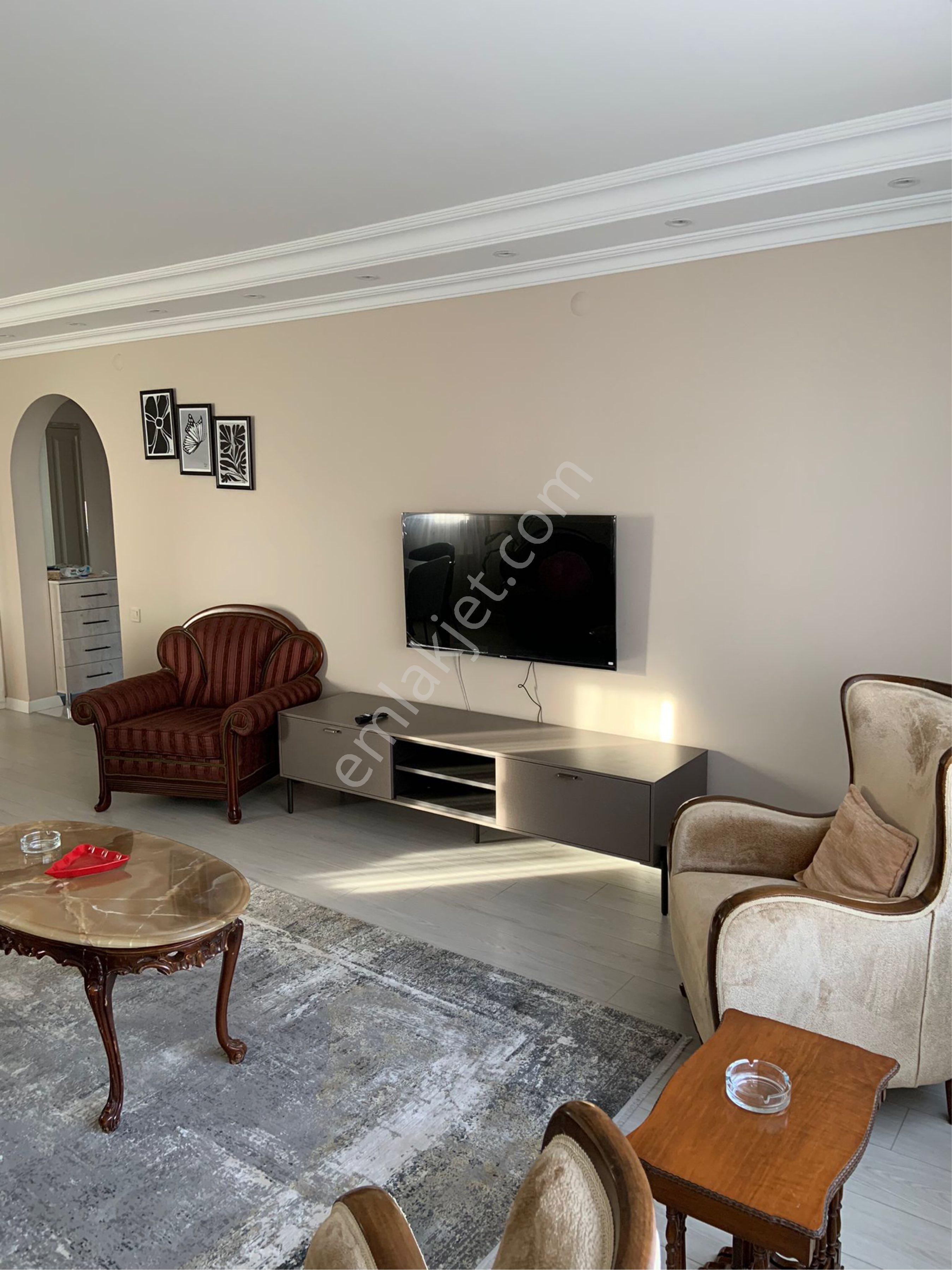 Elaza İnvest‘en Ataköy 9.kısımda Full Bakımlı Mobilyalı Emsailsiz 3+1 Geniş Kiralık Daire