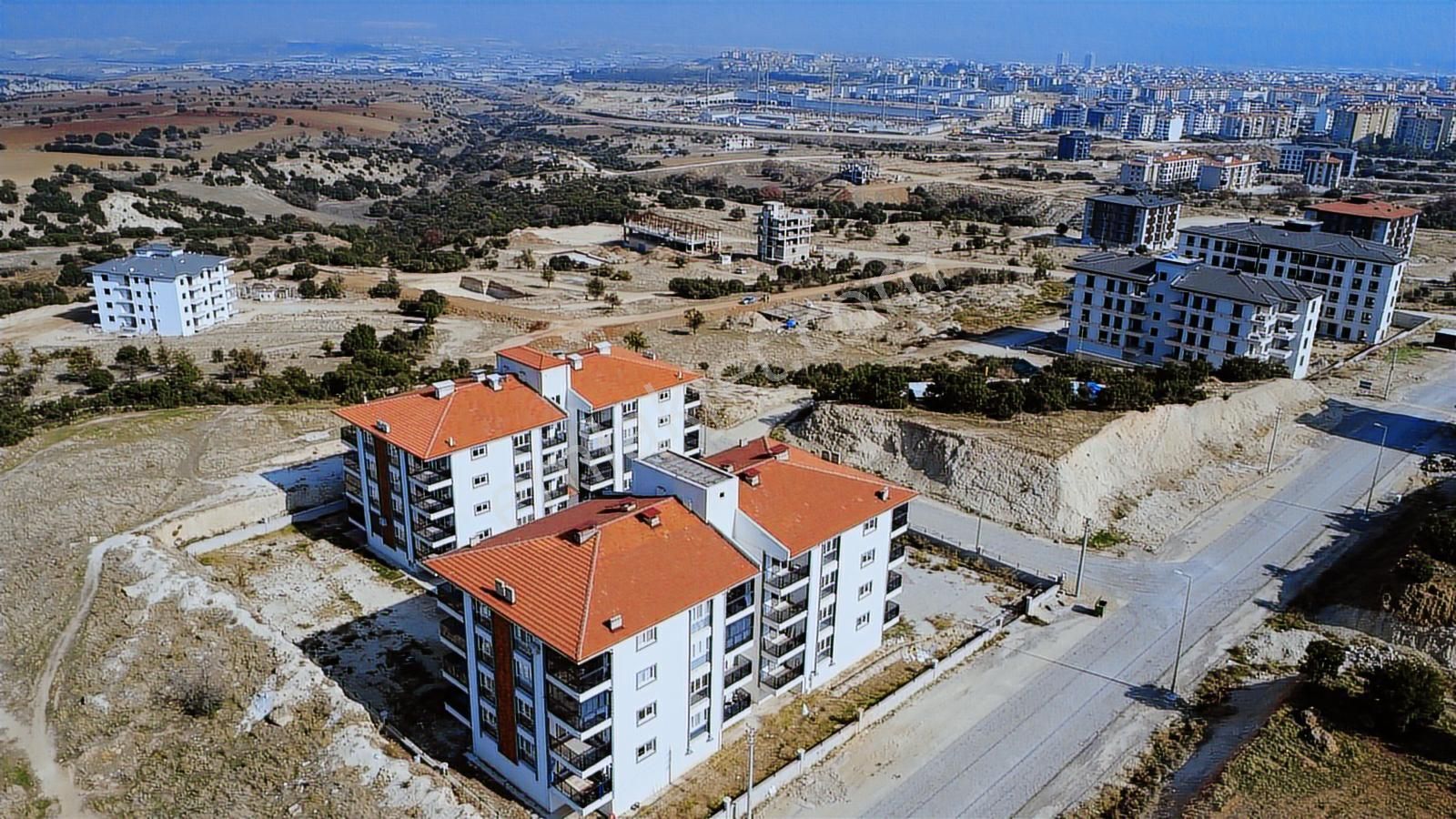 Kocabıyık Gayrimenkul'den Şehirhastanesi Sıfır 2+1 Daire