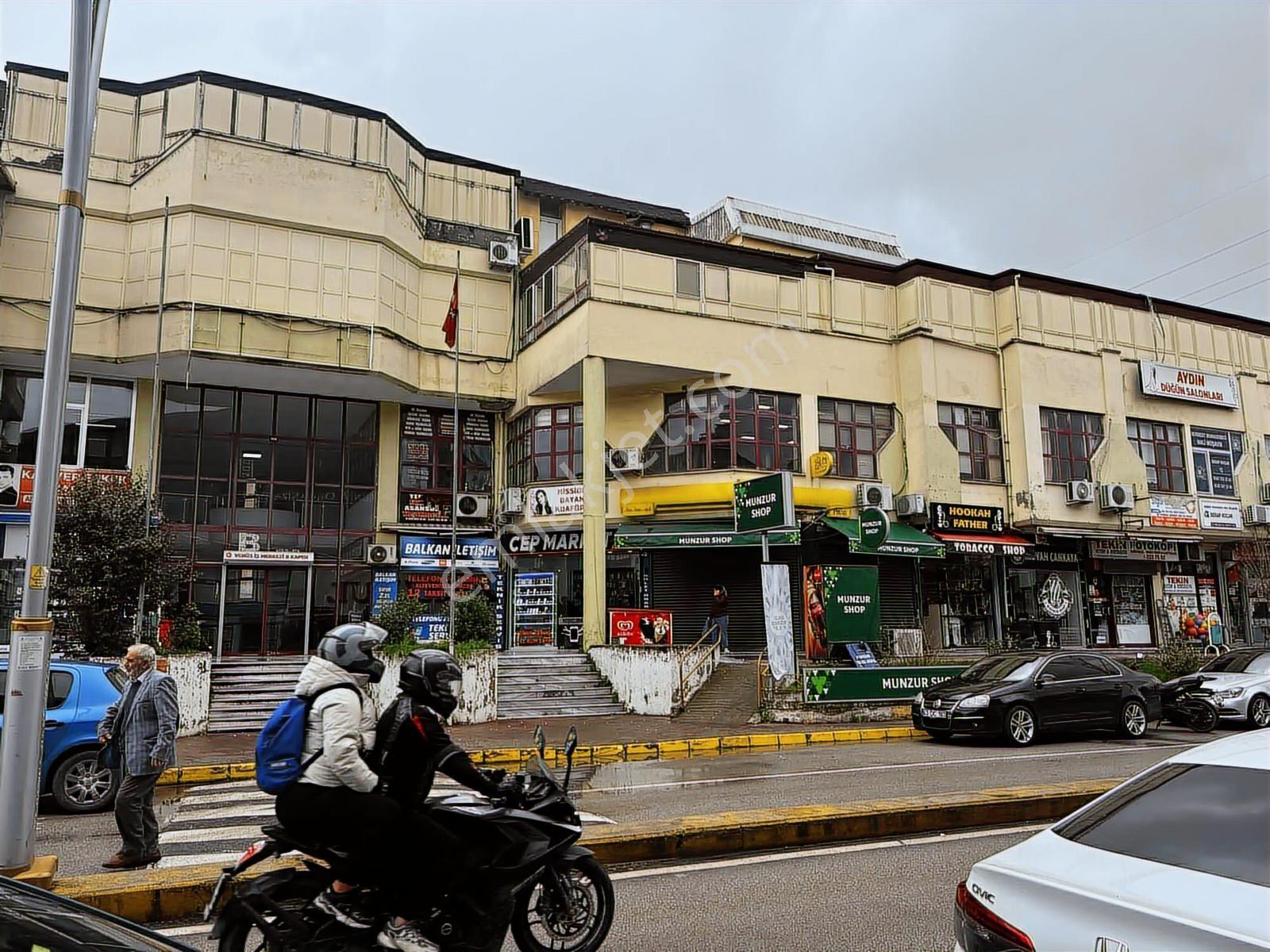 Derince Yenikent Venüs İş Merkezinde Kiralık İş Yeri