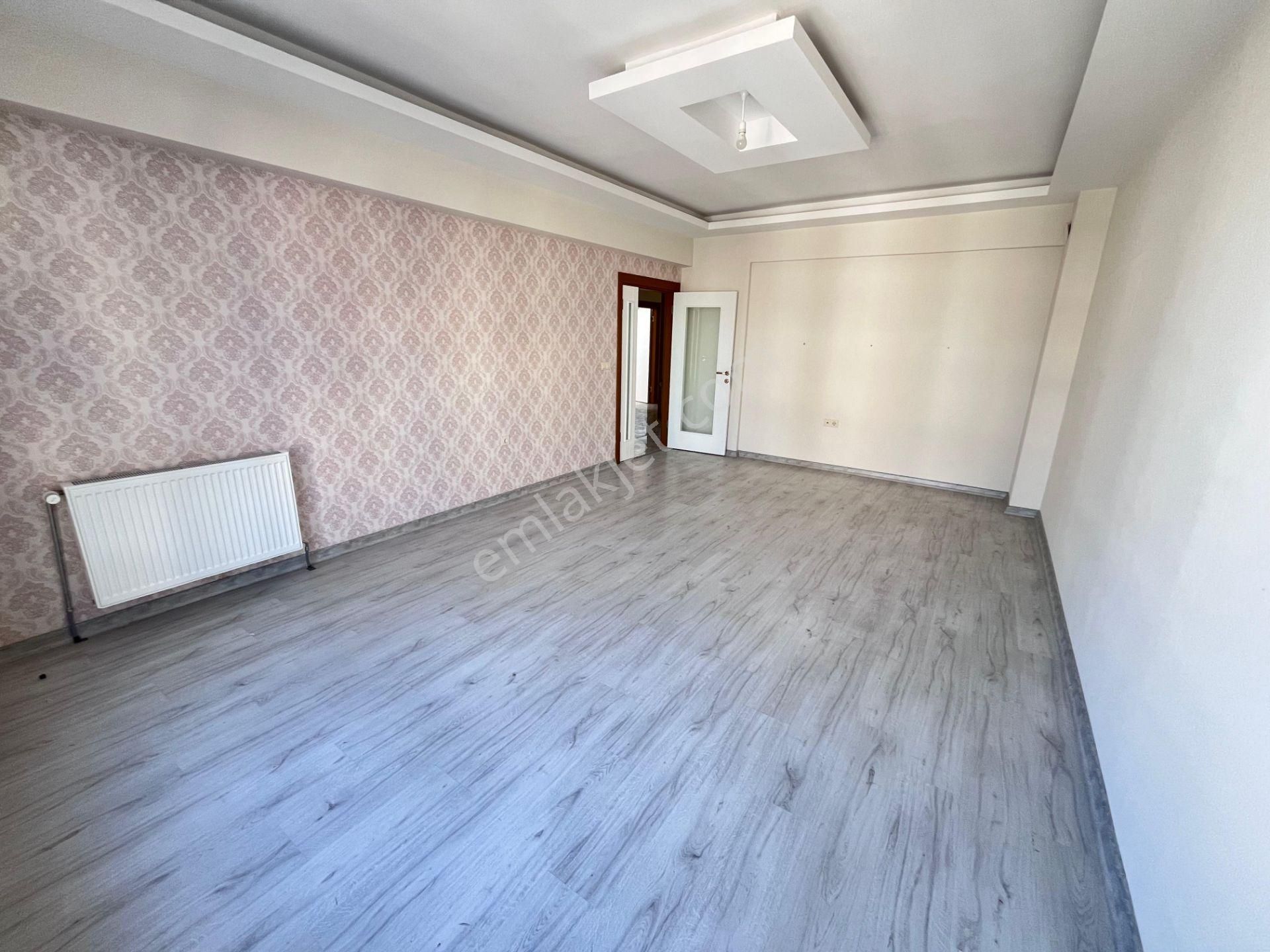 Serkent Ana Cadde Üstü Sıfır Ayarında Fırsat Lüx Daire