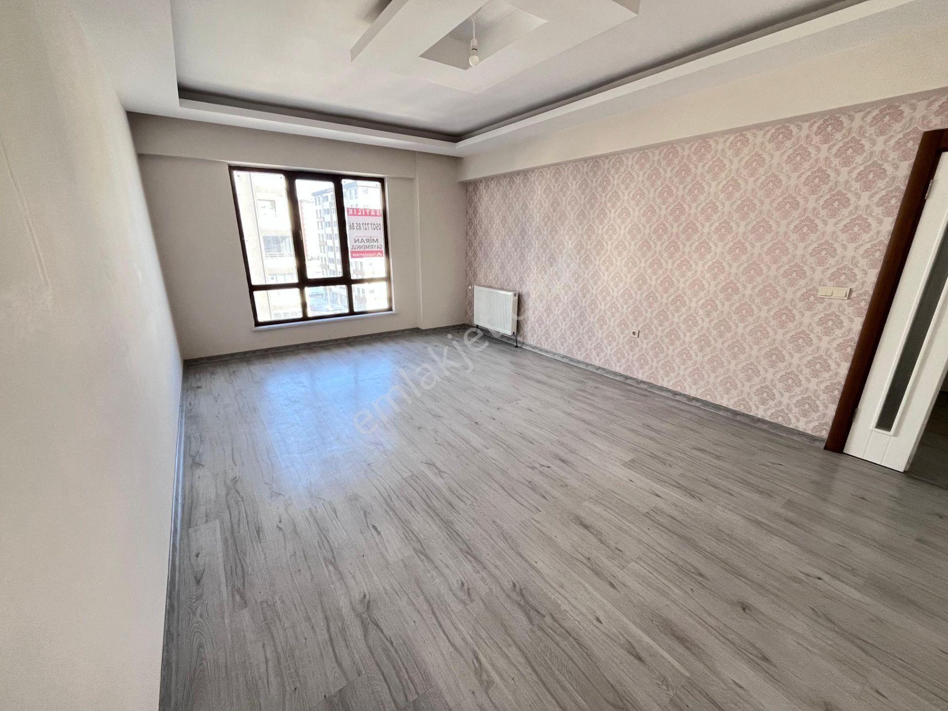 Serkent Ana Cadde Üstü Sıfır Ayarında Fırsat Lüx Daire - Görsel 4