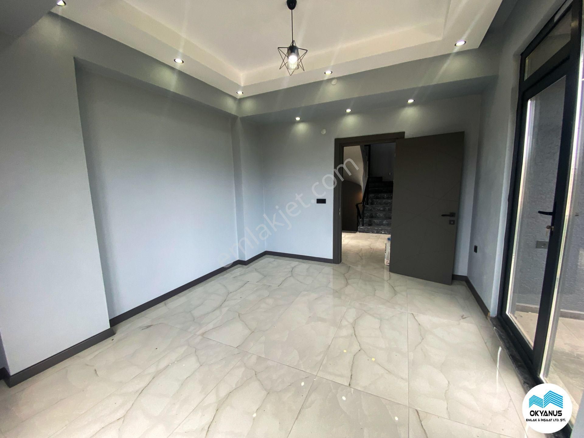 Sakarya Karasu'da Modern Tasarımlı 4+1 Tripleks Sıfır Villa - Görsel 18