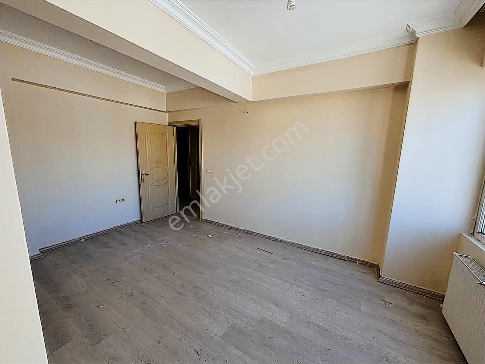 Şehir Merkezinde Toplamaya Yakın Kiralık Ofis İş Yeri Ev Daire - Görsel 7