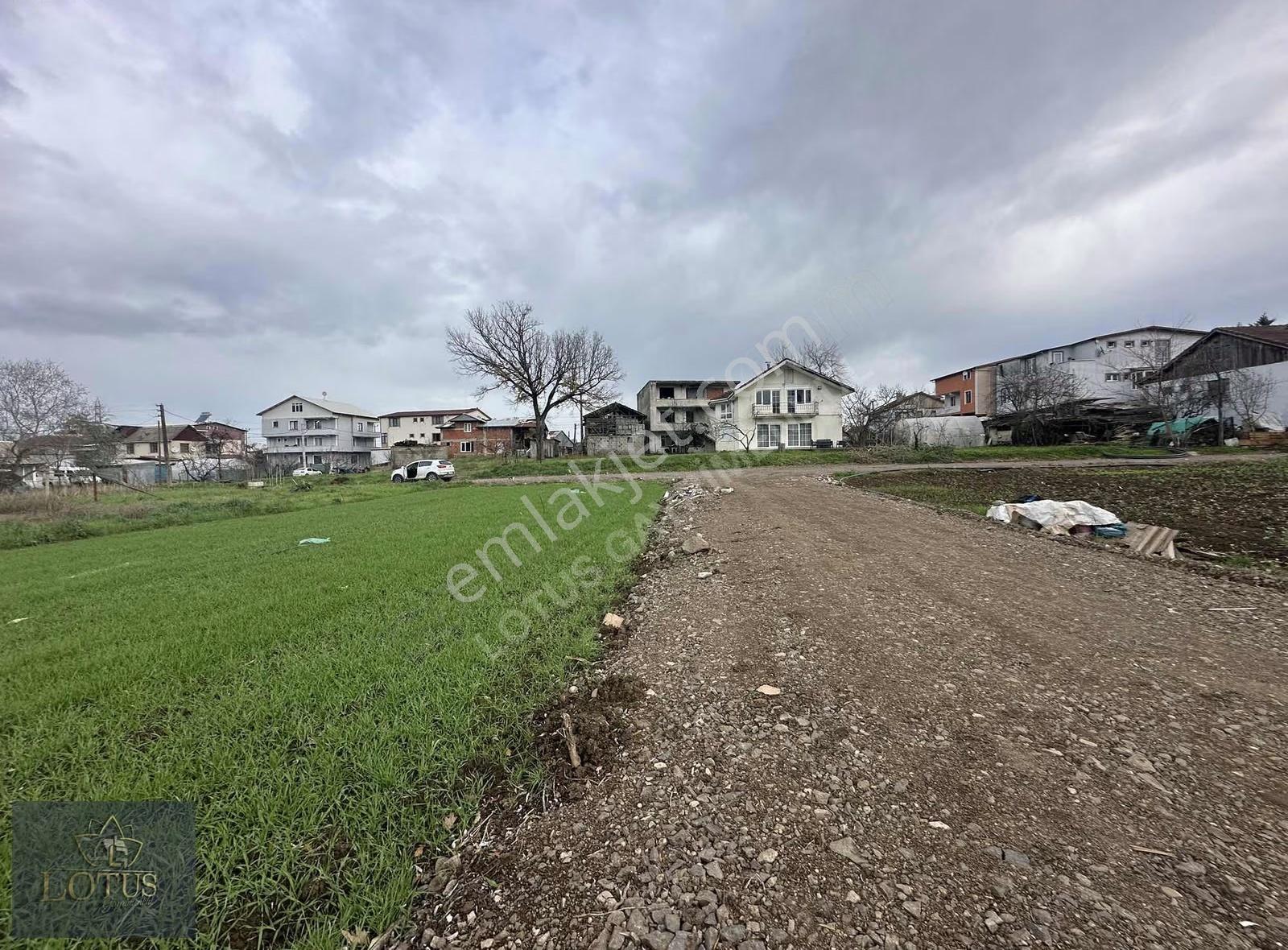 Başiskele Kullarda Merkezi Lokasyanda 405 M2 Satılık Arsa