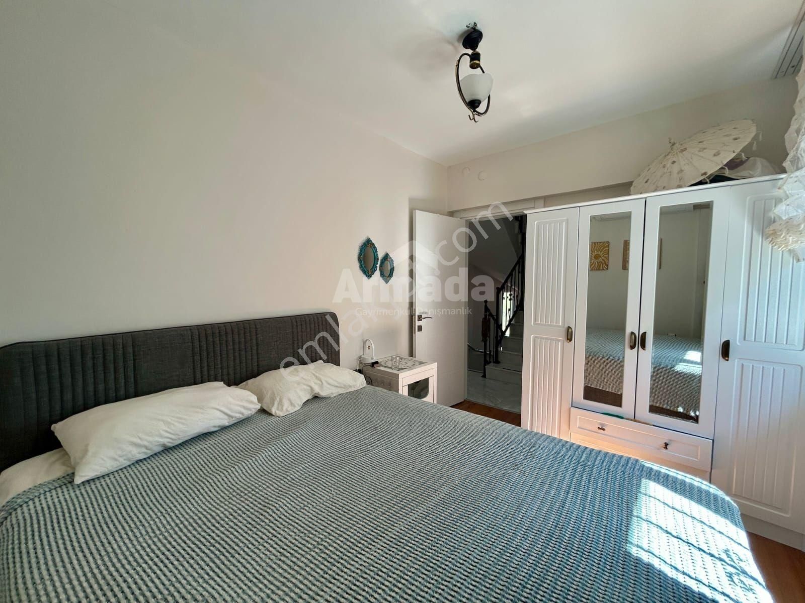 Kuşadası'nda Denize Sıfır Ege Yakası Sitesi'nde Satılık Yazlık - Görsel 21